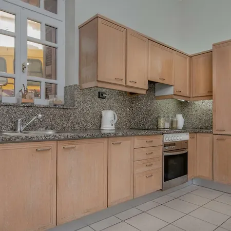 Cornillia's Apartman *